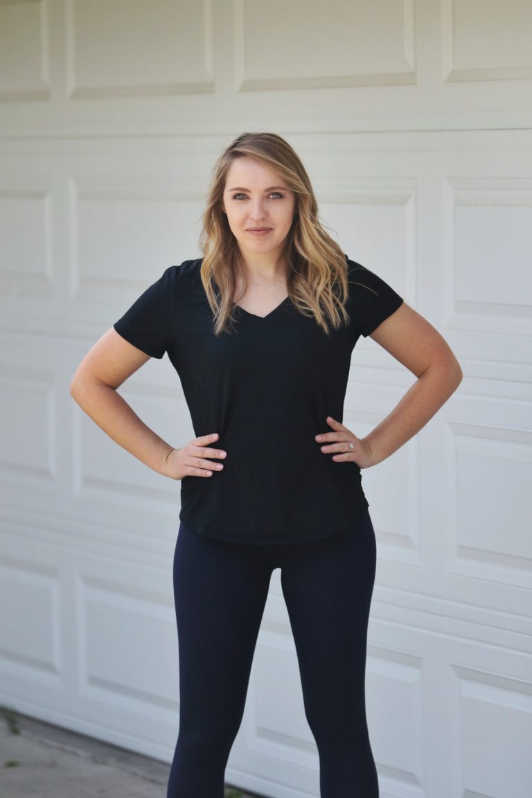 24 Ideas for How to Make Your Boobs Look Smaller TheBetterFit