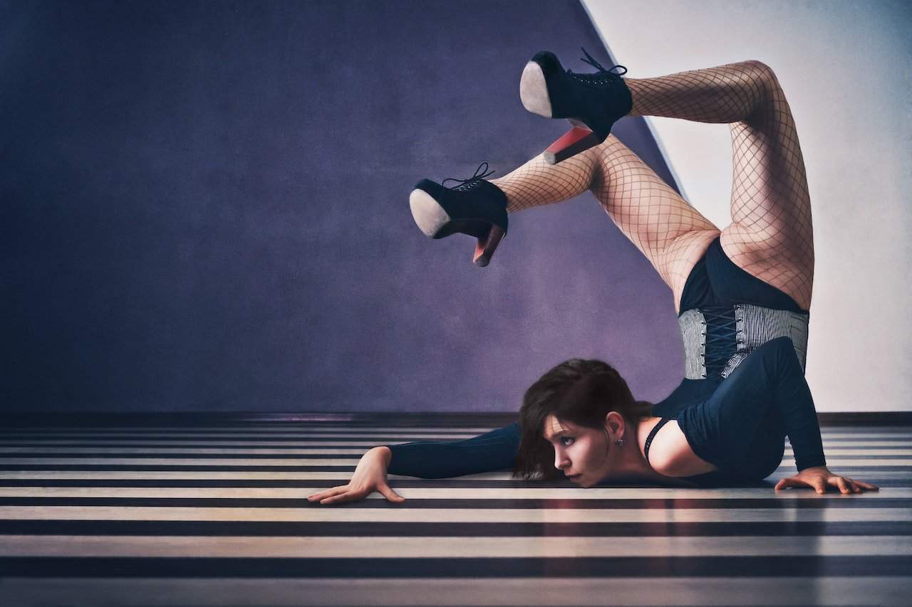 Corset vs Waspie vs Bustier vs Basque TheBetterFit